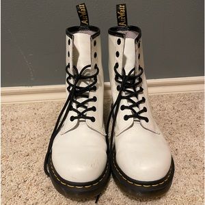 WOMENS WHITE DR. MARTENS BOOTS